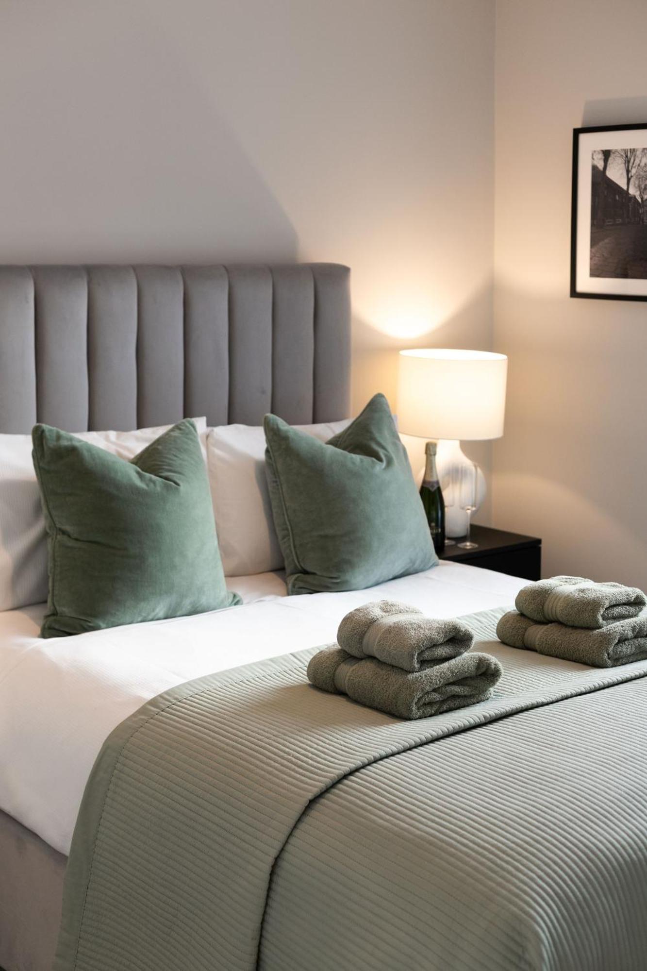 Lambert House Two Apartment Harrogate Ngoại thất bức ảnh